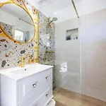 Sea Breeze Апартаменты *